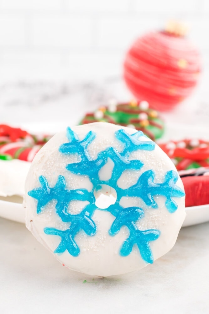 picture of a cookie decorated with icing snowflake